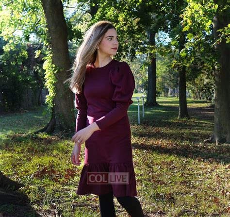 Yakira bella - Yakira Bella designs & manufactures modest fashion for the modern woman. Styles include dresses, tops, skirts and supreme sets. We offer free shipping on U.S. orders over $100.